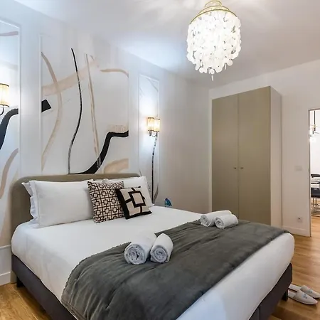 X#prestige#arcdetriomphe#champsélysées#2bedrooms#ac Appartamento Parigi